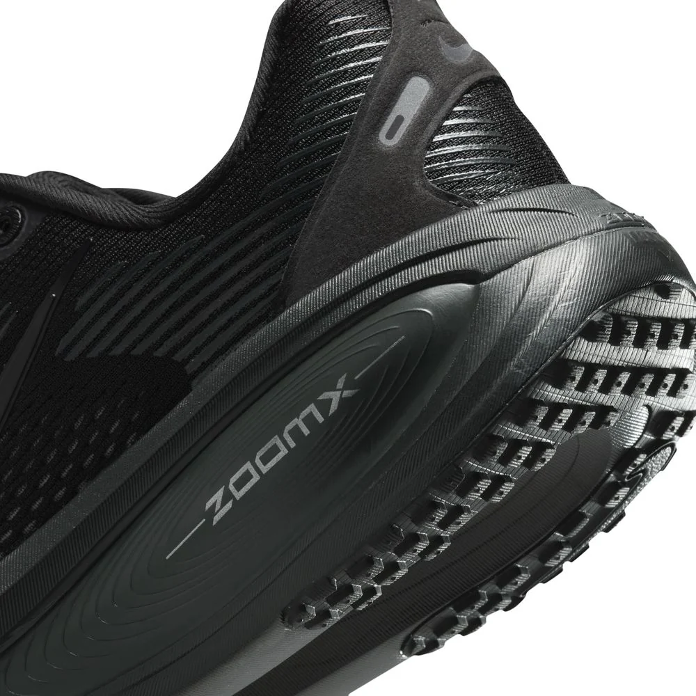 NIKE Vomero 18 Women's Sneakers - Image 8