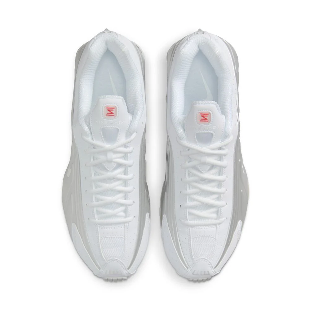 NIKE Shox R4 Mens Sneakers - Image 13