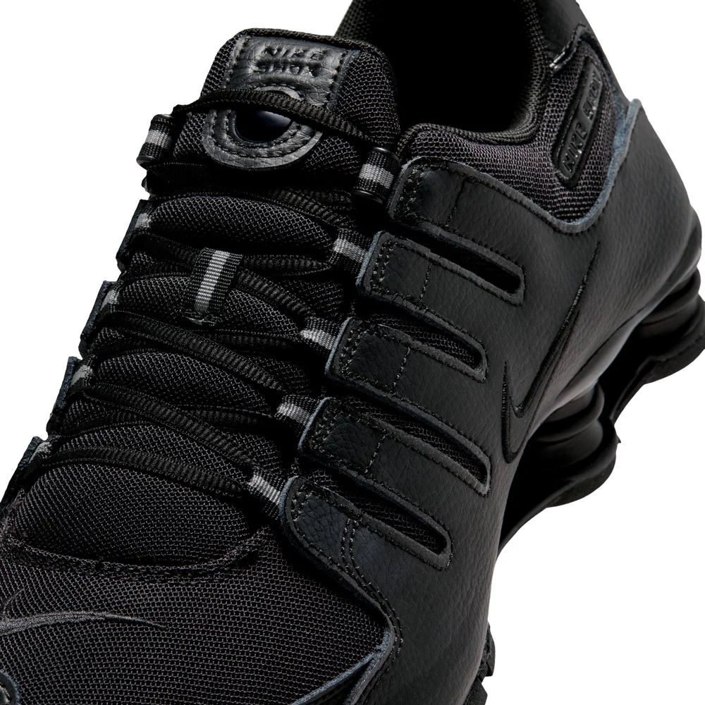 NIKE Vomero Plus Mens Sneakers - Image 20