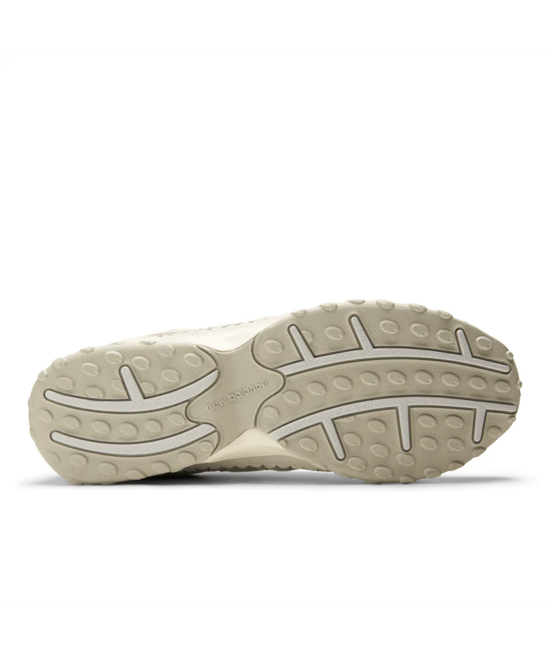 NEW BALANCE U204 Unisex Sneakers - Image 5