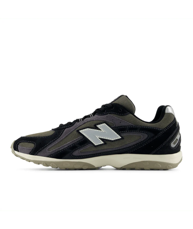 NEW BALANCE U204L Unisex Sneakers - Image 2